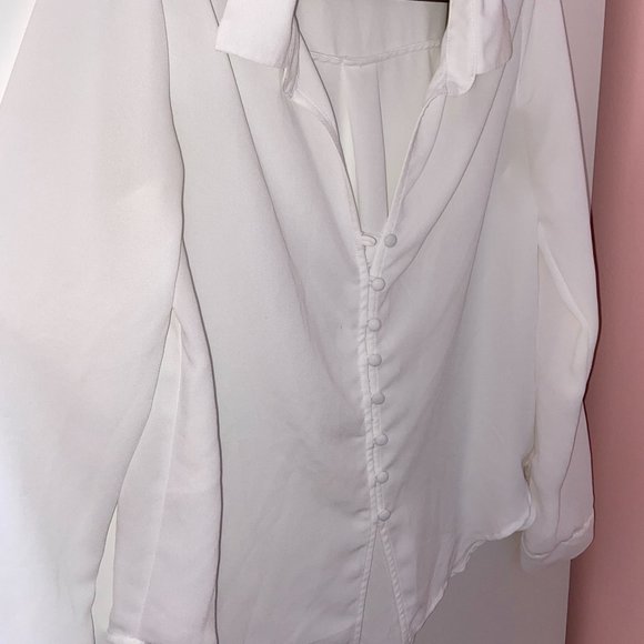 Buttoned Collar Blouse || White - Picture 2 of 7